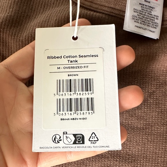 Gymshark - Brown - Sleeveless Crop Top size Medium - Picture 4 of 7